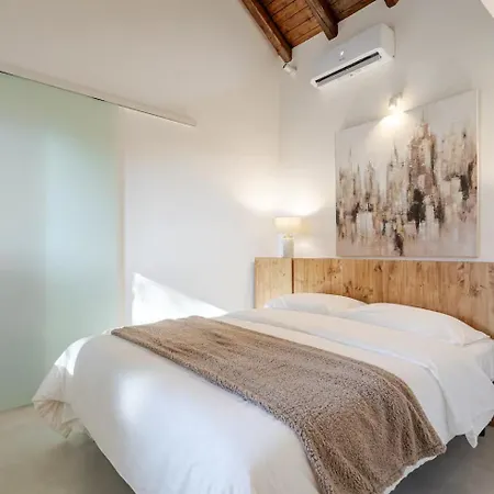 Cozy With Private Vineyard Holiday home *